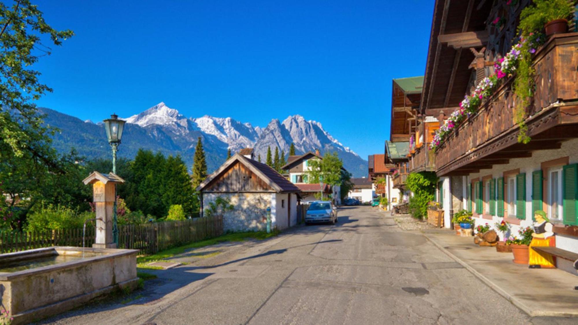Ferienwohnung Ariane Garmisch-Partenkirchen Bagian luar foto