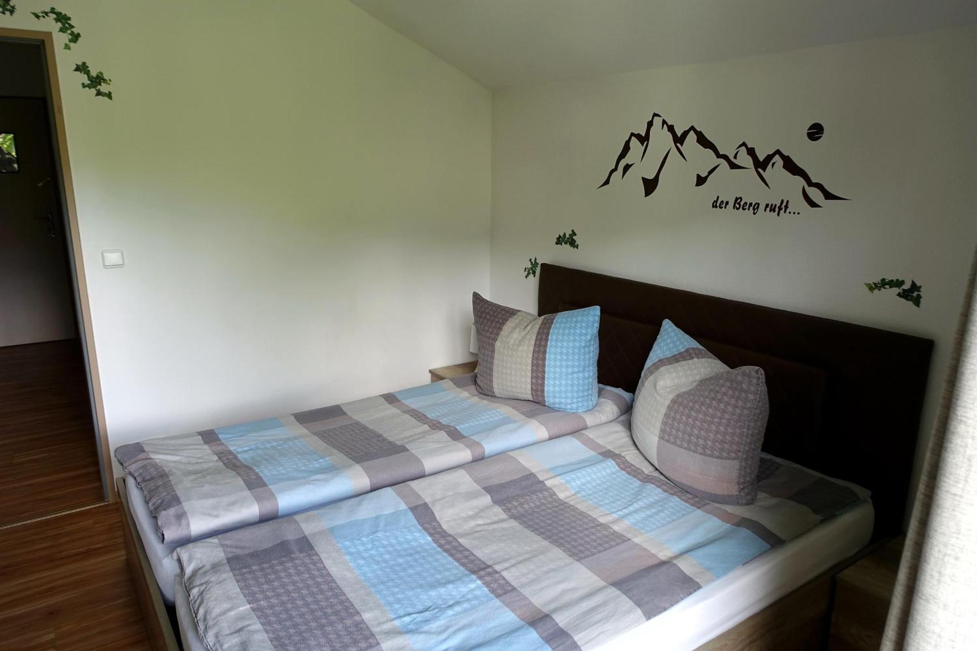Ferienwohnung Ariane Garmisch-Partenkirchen Bagian luar foto