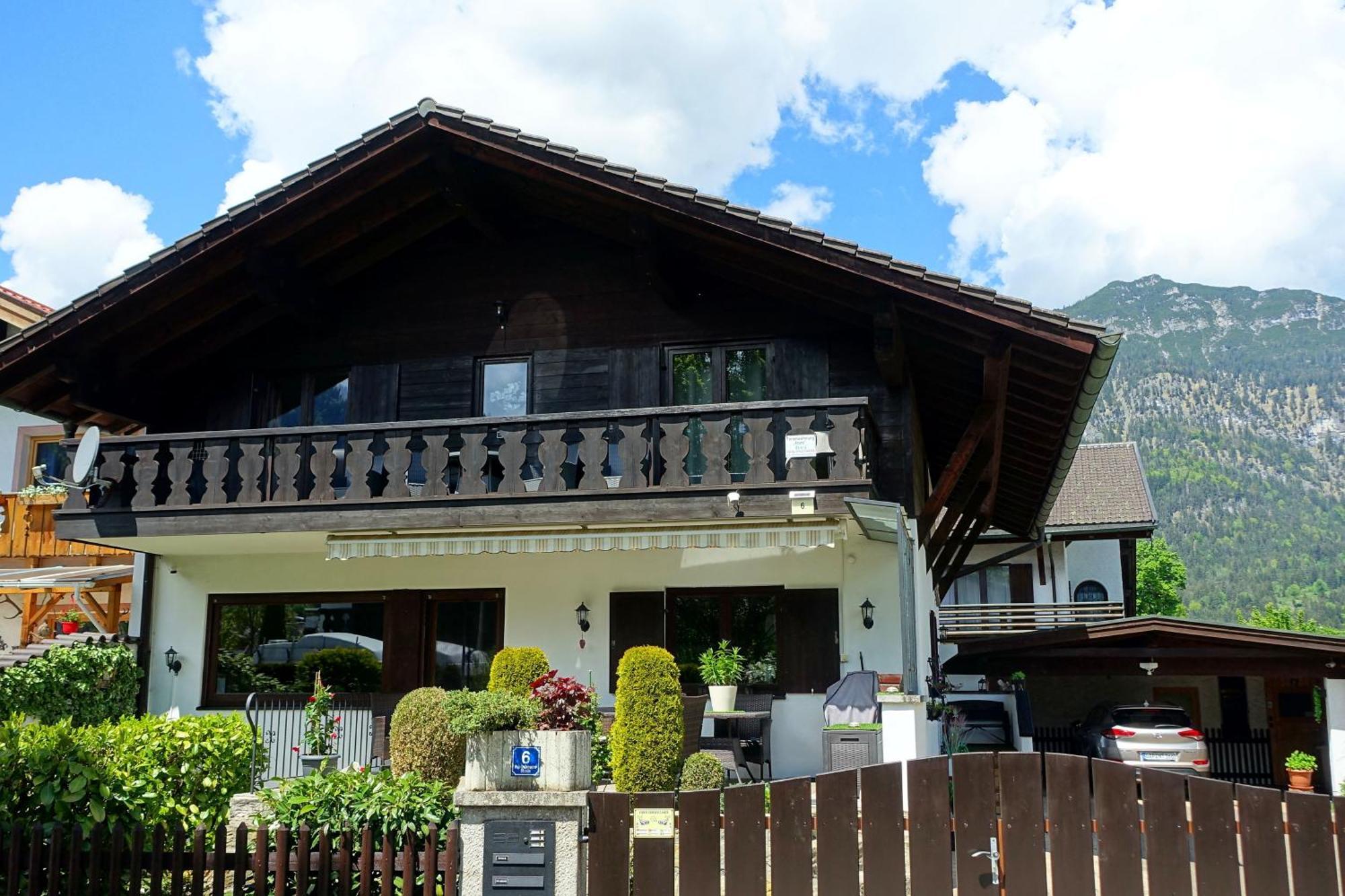 Ferienwohnung Ariane Garmisch-Partenkirchen Bagian luar foto