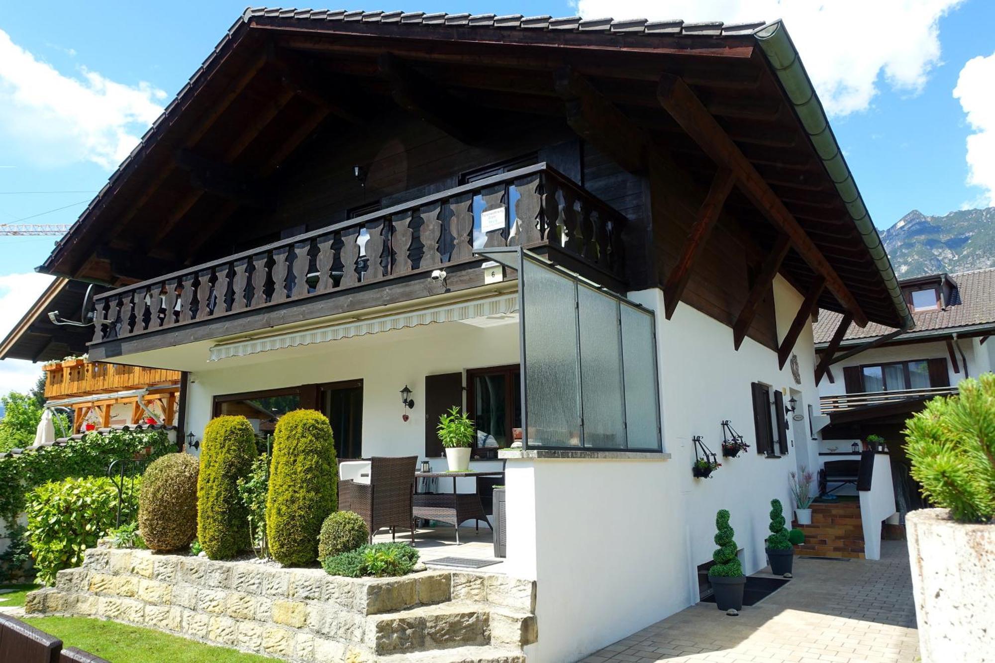 Ferienwohnung Ariane Garmisch-Partenkirchen Bagian luar foto